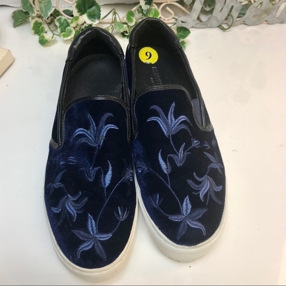 Kenneth Cole Velvet Embroidered Platform Sneakers - Picture 1 of 8